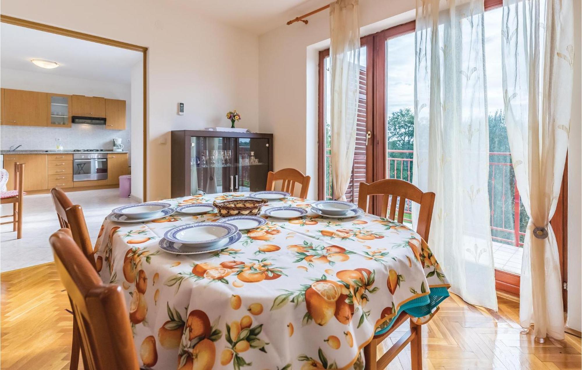 6 Bedroom Nice Home In Segotici Εξωτερικό φωτογραφία