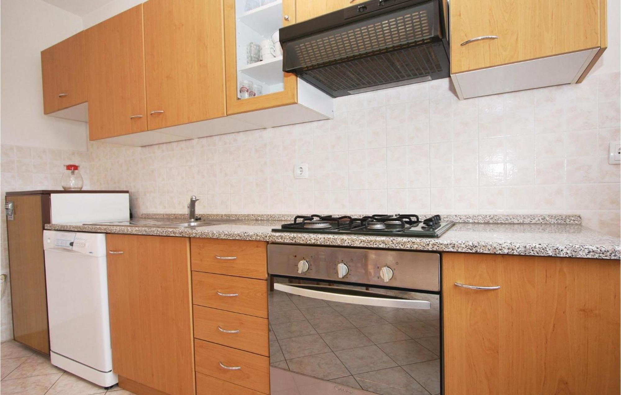 6 Bedroom Nice Home In Segotici Εξωτερικό φωτογραφία