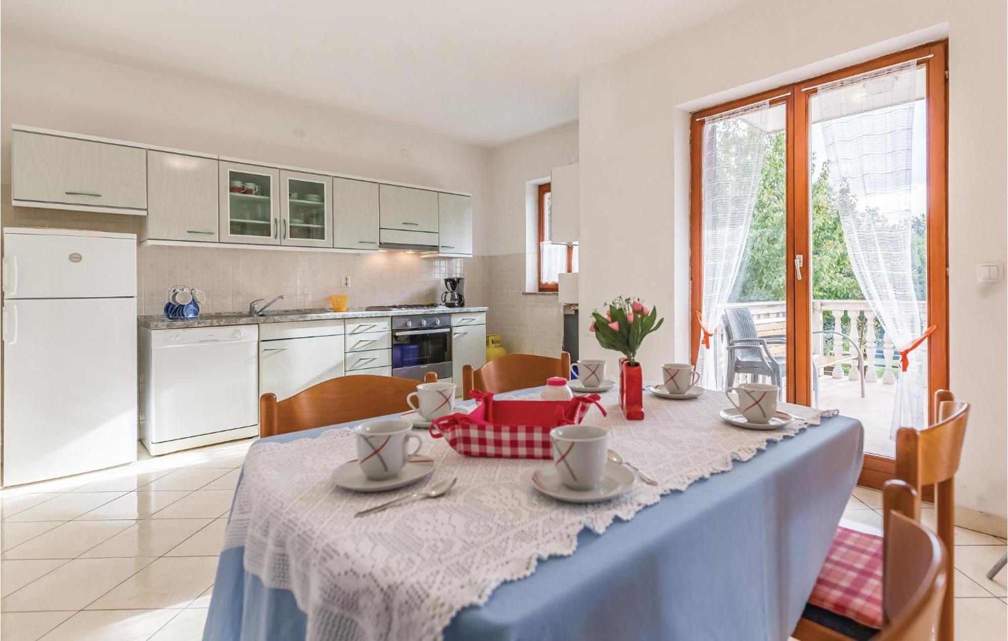 6 Bedroom Nice Home In Segotici Εξωτερικό φωτογραφία