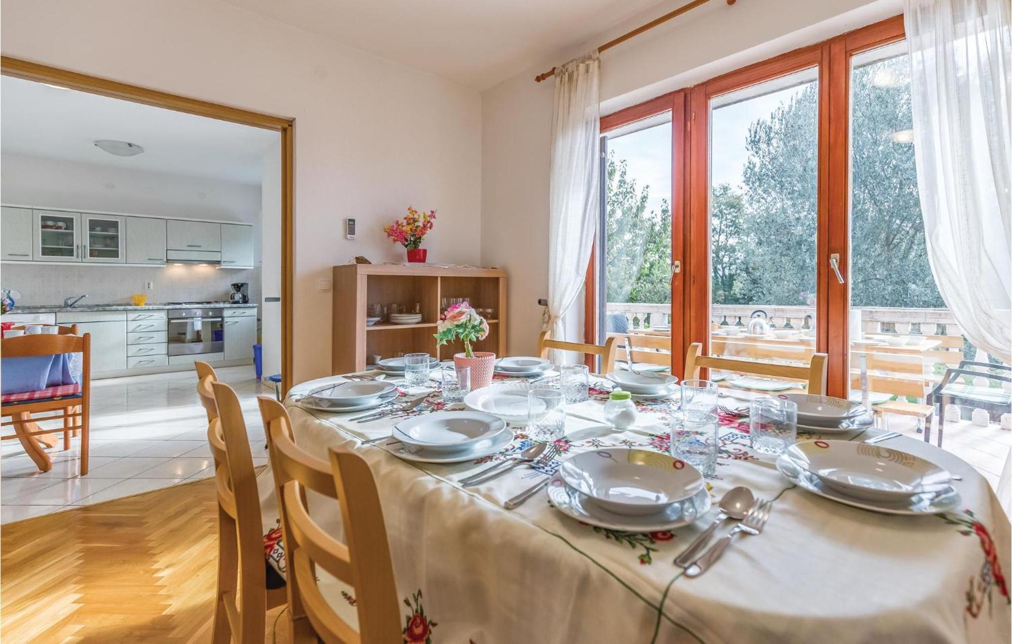 6 Bedroom Nice Home In Segotici Εξωτερικό φωτογραφία
