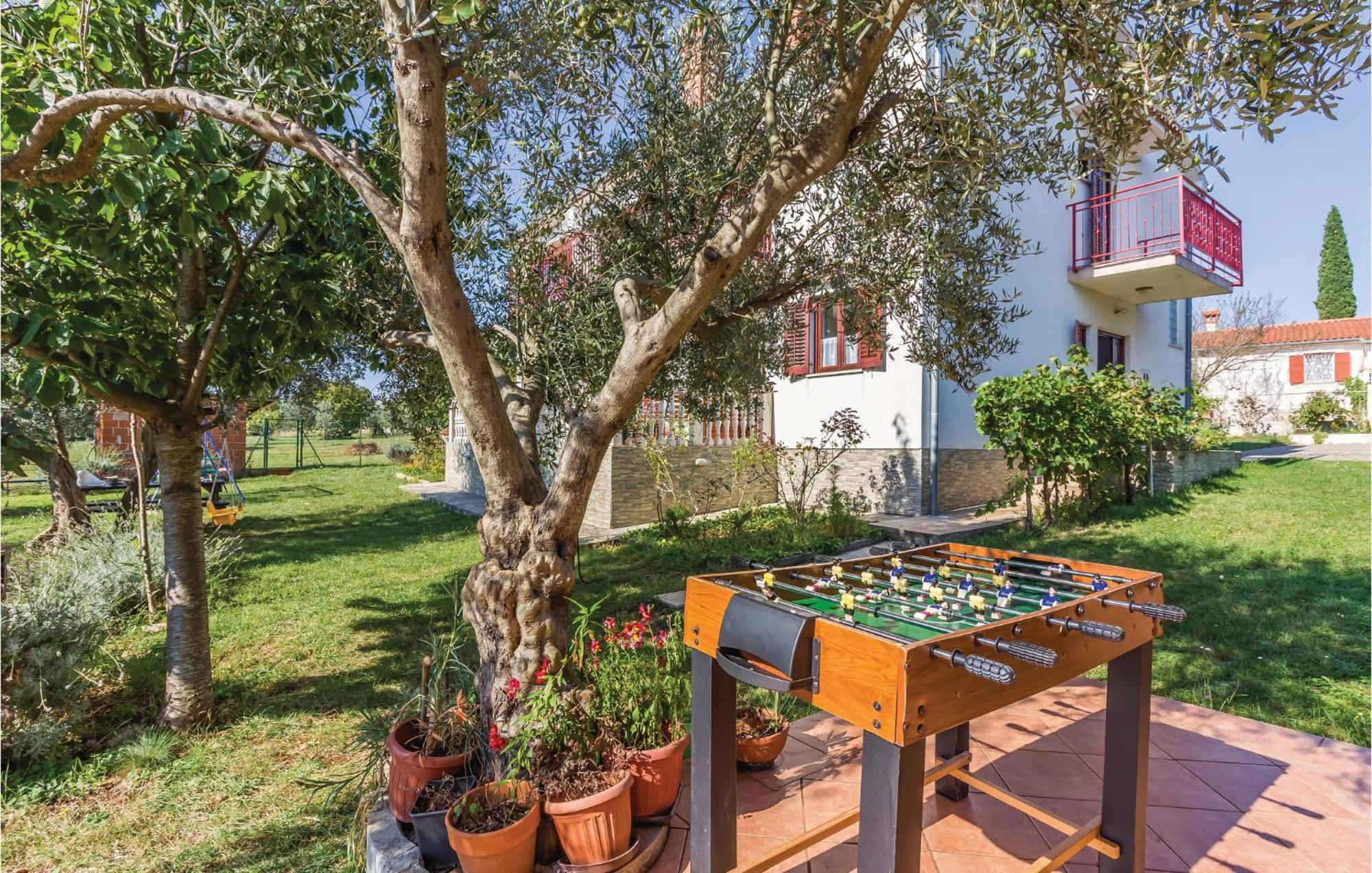 6 Bedroom Nice Home In Segotici Εξωτερικό φωτογραφία