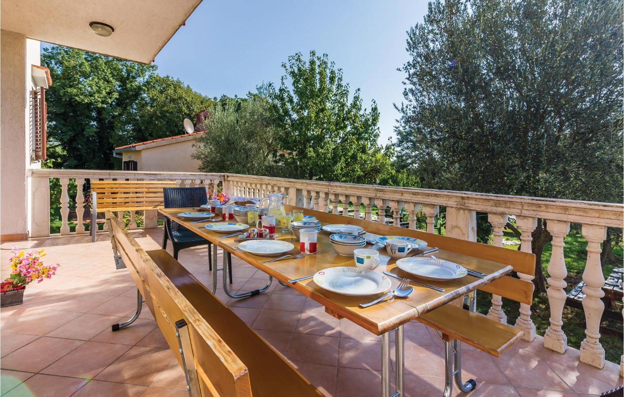 6 Bedroom Nice Home In Segotici Εξωτερικό φωτογραφία