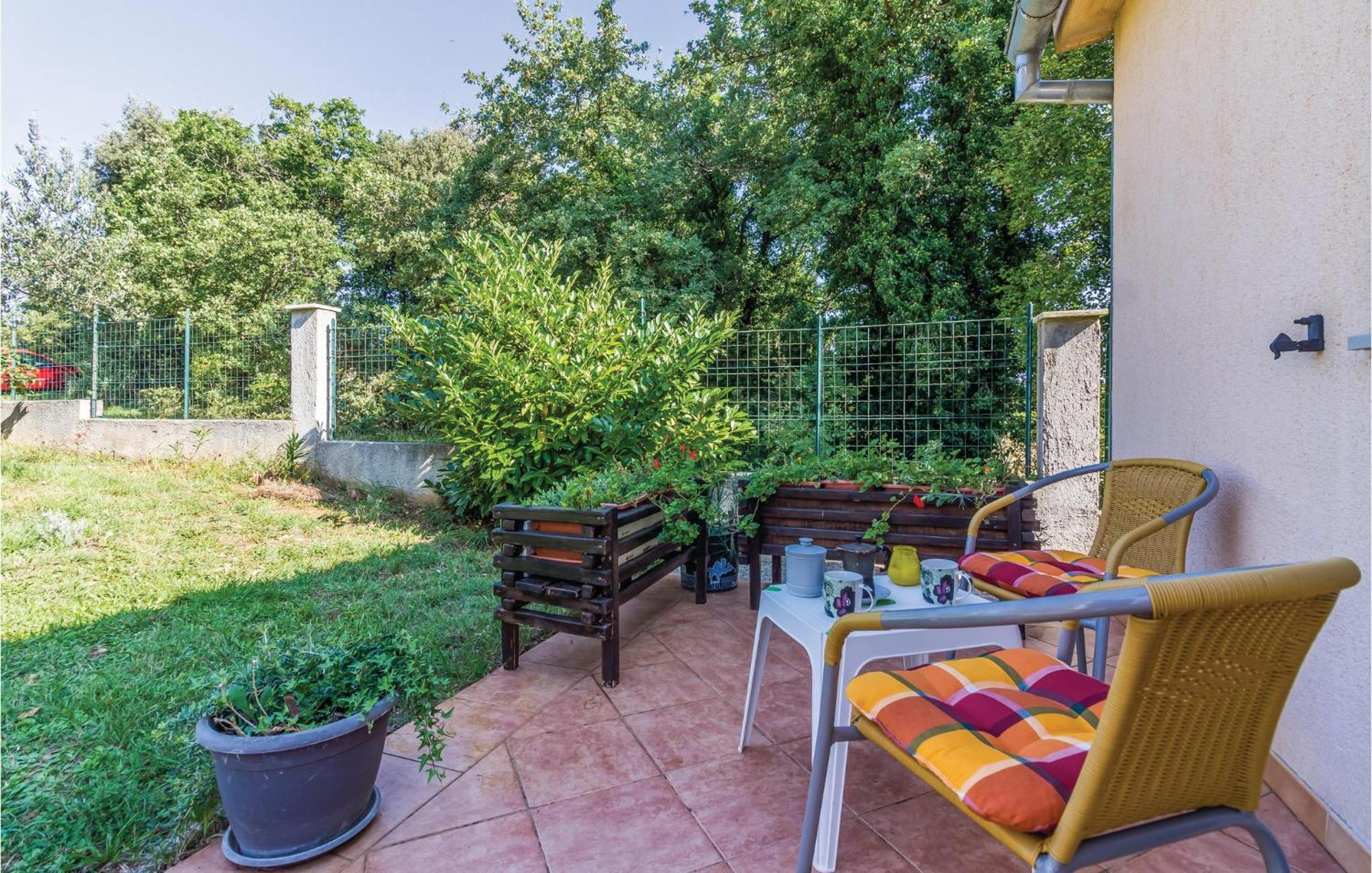 6 Bedroom Nice Home In Segotici Εξωτερικό φωτογραφία