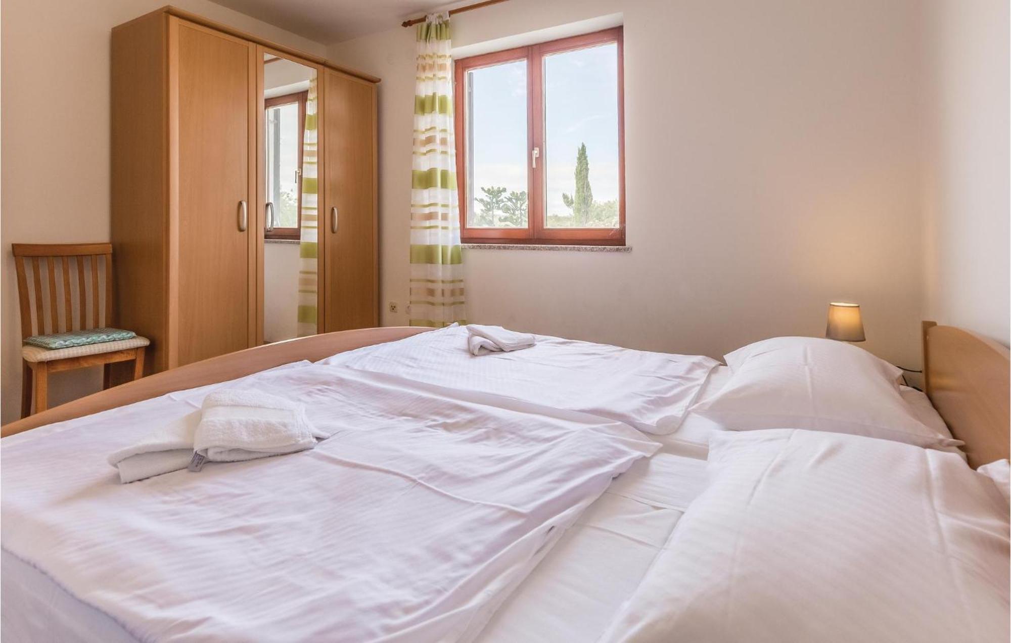 6 Bedroom Nice Home In Segotici Εξωτερικό φωτογραφία