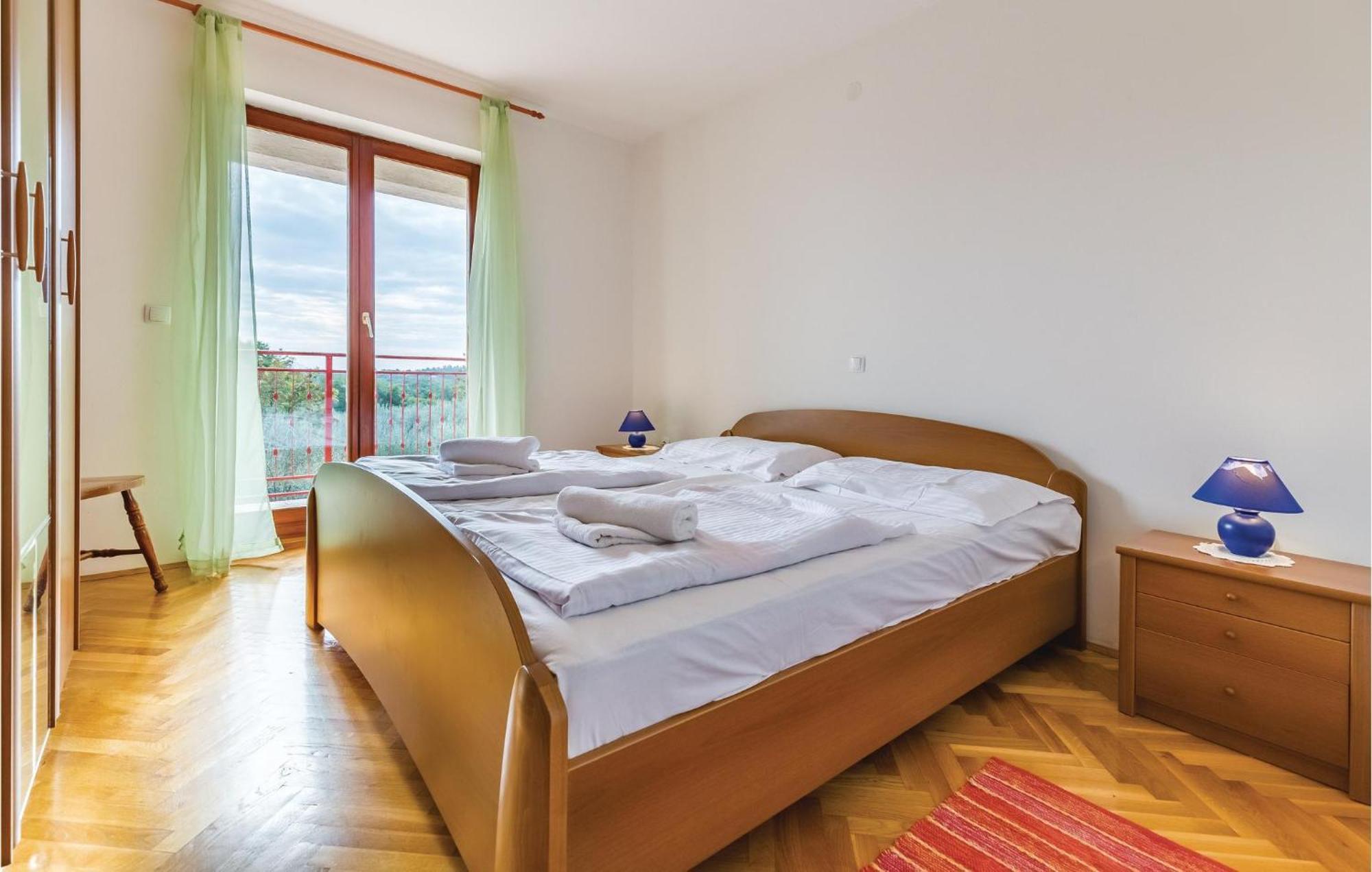 6 Bedroom Nice Home In Segotici Εξωτερικό φωτογραφία